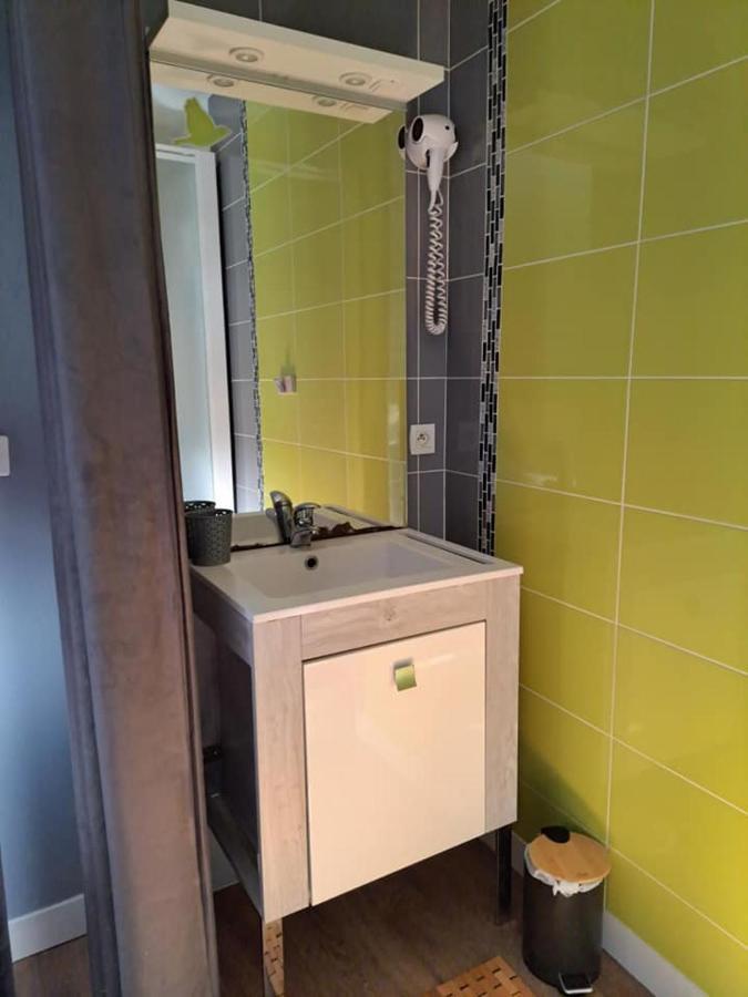 Le Petit Pecheur Hotel Saint-Florent-le-Vieil ภายนอก รูปภาพ