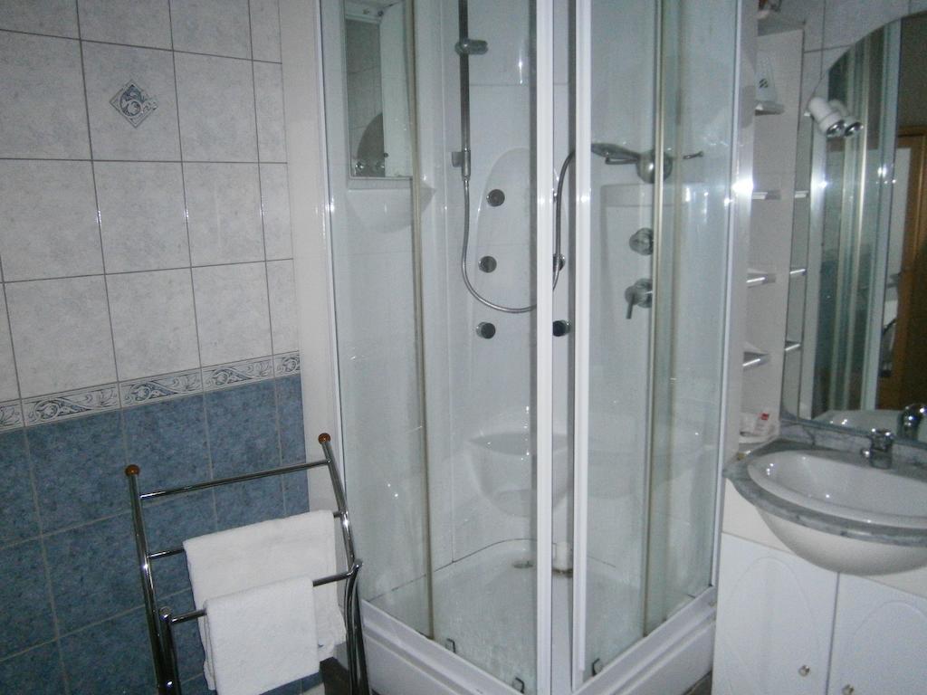 Le Petit Pecheur Hotel Saint-Florent-le-Vieil ภายนอก รูปภาพ
