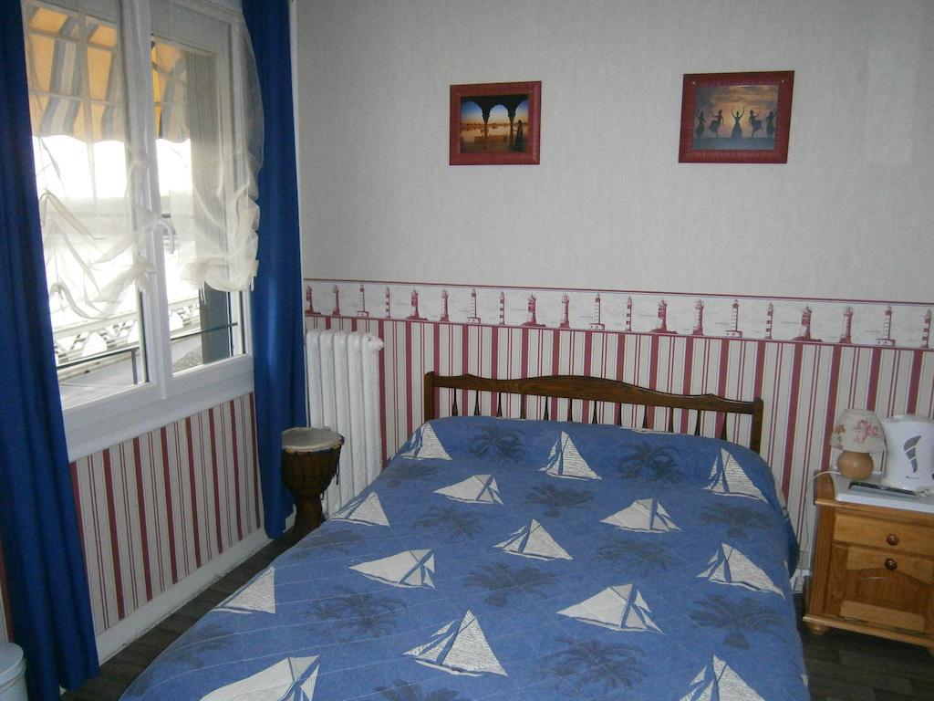 Le Petit Pecheur Hotel Saint-Florent-le-Vieil ภายนอก รูปภาพ