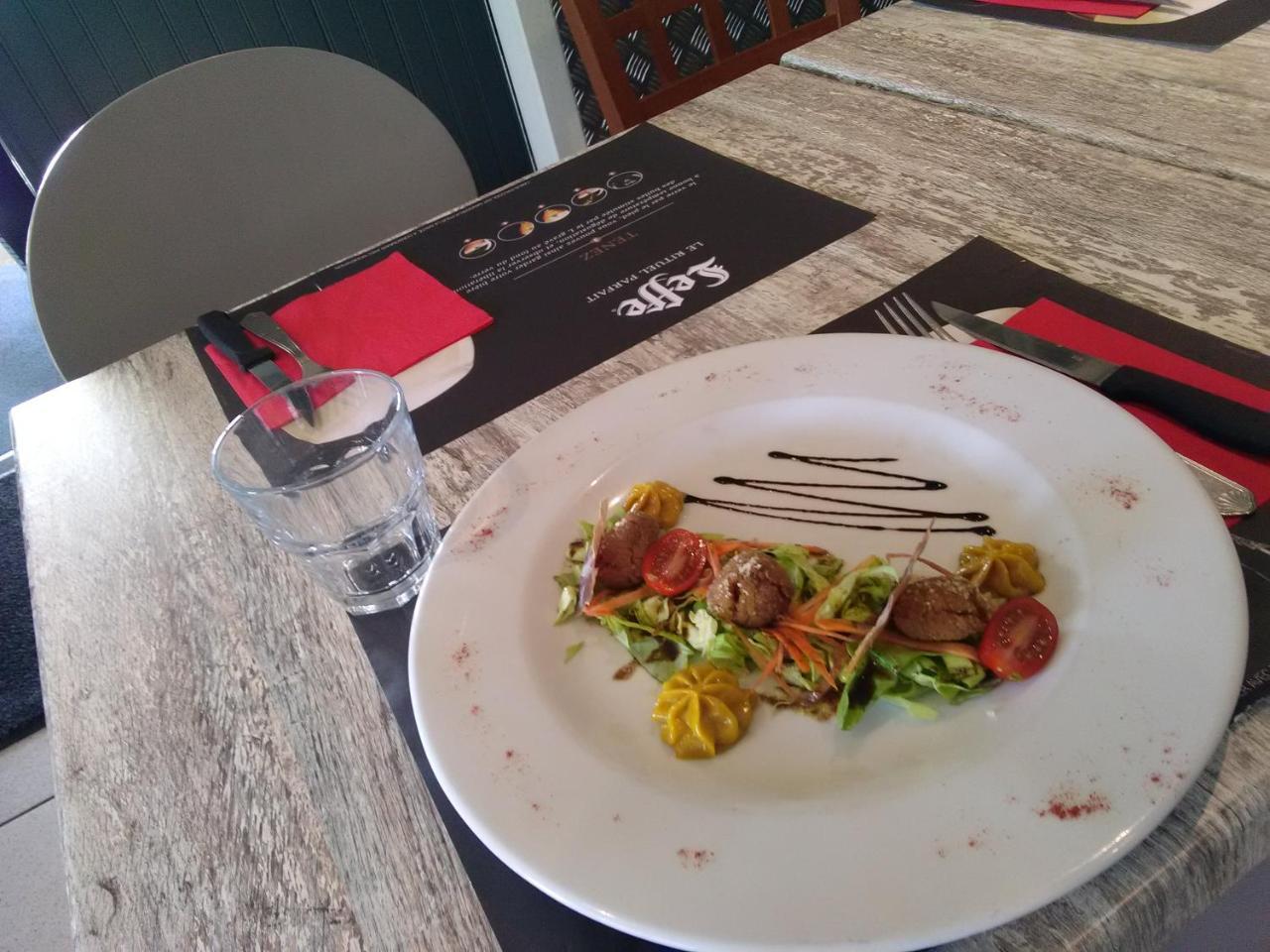 Le Petit Pecheur Hotel Saint-Florent-le-Vieil ภายนอก รูปภาพ